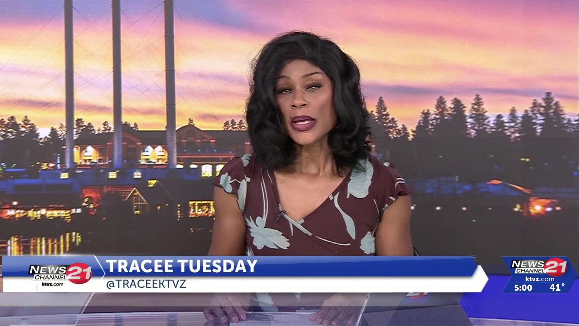 Does Tracee Tuesday wear wigs
